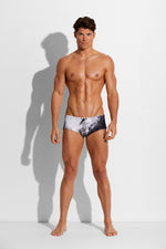 GEO GRAYSCALE TRUNK