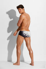 GEO GRAYSCALE TRUNK